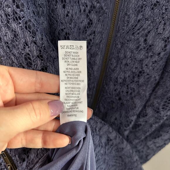 Adrianna Papell periwinkle lace overlay sheath dress size 8 - Picture 11 of 11